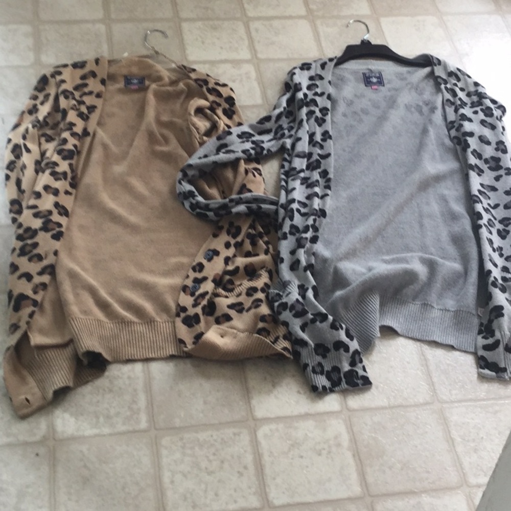 Victoria secret sweaters 2 for 15